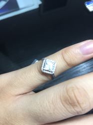 -威德钻石-克拉钻大本营(南京东路店)