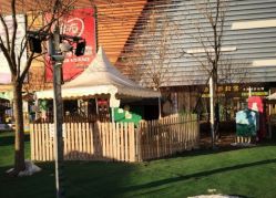 -萌宠亲子动物乐园(槐房万达店)