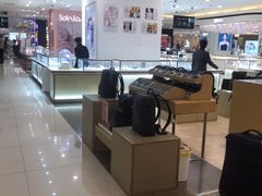 -百盛(莘庄店)