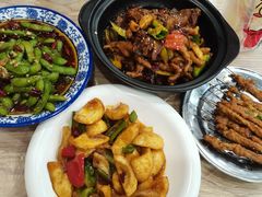 -江城燕子大排档(江汉路步行街店)