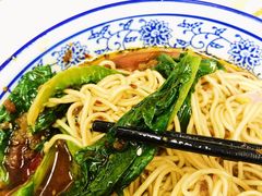 -渝之汇牛肉豌杂面