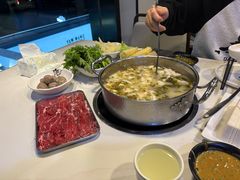 -德林酸菜鱼火锅(南丹店)