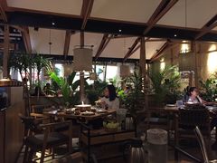 大堂-大头椰·椰子鸡火锅(南宁万象城店)