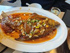 武昌鱼-董厨煨汤馆(车站路店)