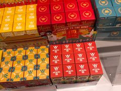 -泡泡玛特POPMART(蓝色港湾店)