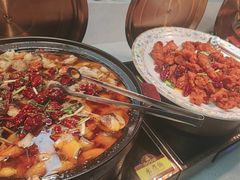 -四囍码头海鲜烧烤自助火锅(外滩南京东路悦荟广场店)