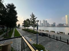 -蟹家大院 · 独揽江景(滨江店)