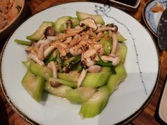 -Hoang Yen Vietnamese Cuisine