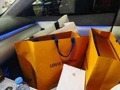 -LV路易威登(杭州万象城店)