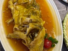 糖醋鲤鱼-闫府私房菜·百年鲁菜(恒隆店)