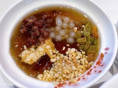 -渝是乎酸菜鱼·川渝小炒(新世界百货望京店)