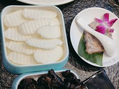 -渝里重庆火锅(航天城店)
