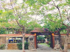 -Lam Vien Restaurant