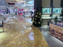 -王府井百货熙地港店