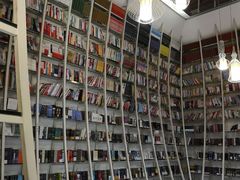 -钟书阁(松江泰晤士小镇店)