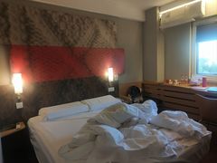 -宜必思酒店(北京三里屯呼家楼地铁站店)