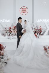点击看大图 -曼青婚纱礼服馆