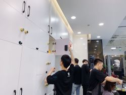 -AYO SALON