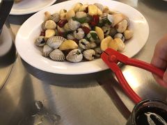 -胡须佬鸡煲四季火锅店(石厦西村直营店)