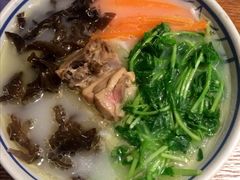 土鸡汤捞米线-云海肴·汽锅鸡·云南菜(美罗城店)