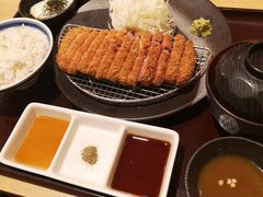 -牛カツ京都勝牛(河原町蛸薬師店)