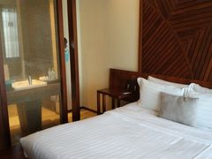 -三亚湾海居铂尔曼度假酒店