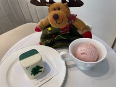 -Fridi Patisserie Cafe