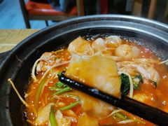 -极有家小鱼小鸡石锅煲(佳兆业店)