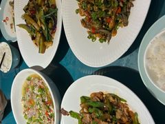 -呷湘厨·鱼汤捞饭·剁椒鱼头·辣椒炒肉(国家会展中心店)