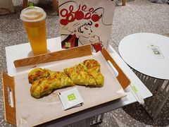 -奈雪的茶(湖滨银泰in77C区PRO店)
