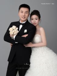 -雪中彩影婚纱摄影·微光艺术中心