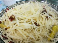 -乡土特色.冷锅鱼.牦牛肉汤锅