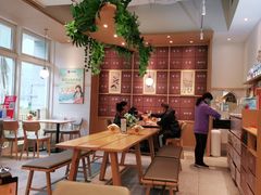-必胜客(WOW昙华林店)