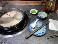 -大匠工房古船木艺术餐厅·猪肚鸡专门店(长白仙岛店)