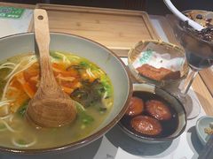 -百春原湖南牛肉粉(百联世纪店)
