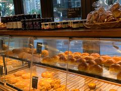 -Dough&Joe团憩(瑞虹天地月亮湾店)