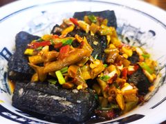 -黑白电视长沙小吃(美林M·LIVE天地东座店)