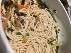 鸡丝凉米线-云海肴·汽锅鸡·云南菜(天山百盛优客店)