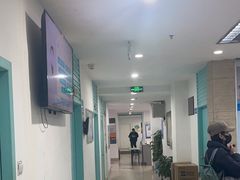 -上海大学附属上海和平眼科医院