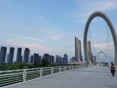 -南京眼步行桥