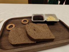 -塔道斯西餐厅(中央大街店)