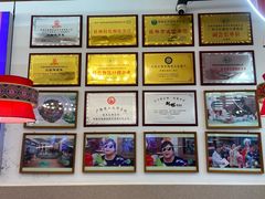 -刘姐啤酒鱼民族演艺餐厅(西街总店)