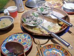 -洱火云南酸菜牛肉火锅(石景山当代商城店)