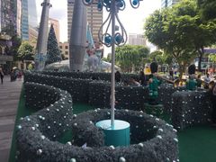 -爱雍·乌节