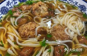 Shredded Pork and Meatball Noodles