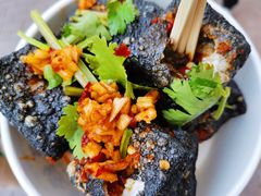 -黑色经典臭豆腐·湖南特产(步行街店)