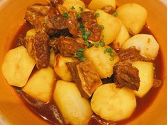 小土豆煨小黄牛-拾味馆·浓鲜骨汤(光谷天地店)
