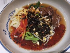-江城小馆陕南妈妈菜·全球旅行餐厅(钟楼店)