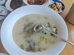 -严记小天府酸菜鱼(西四路店)