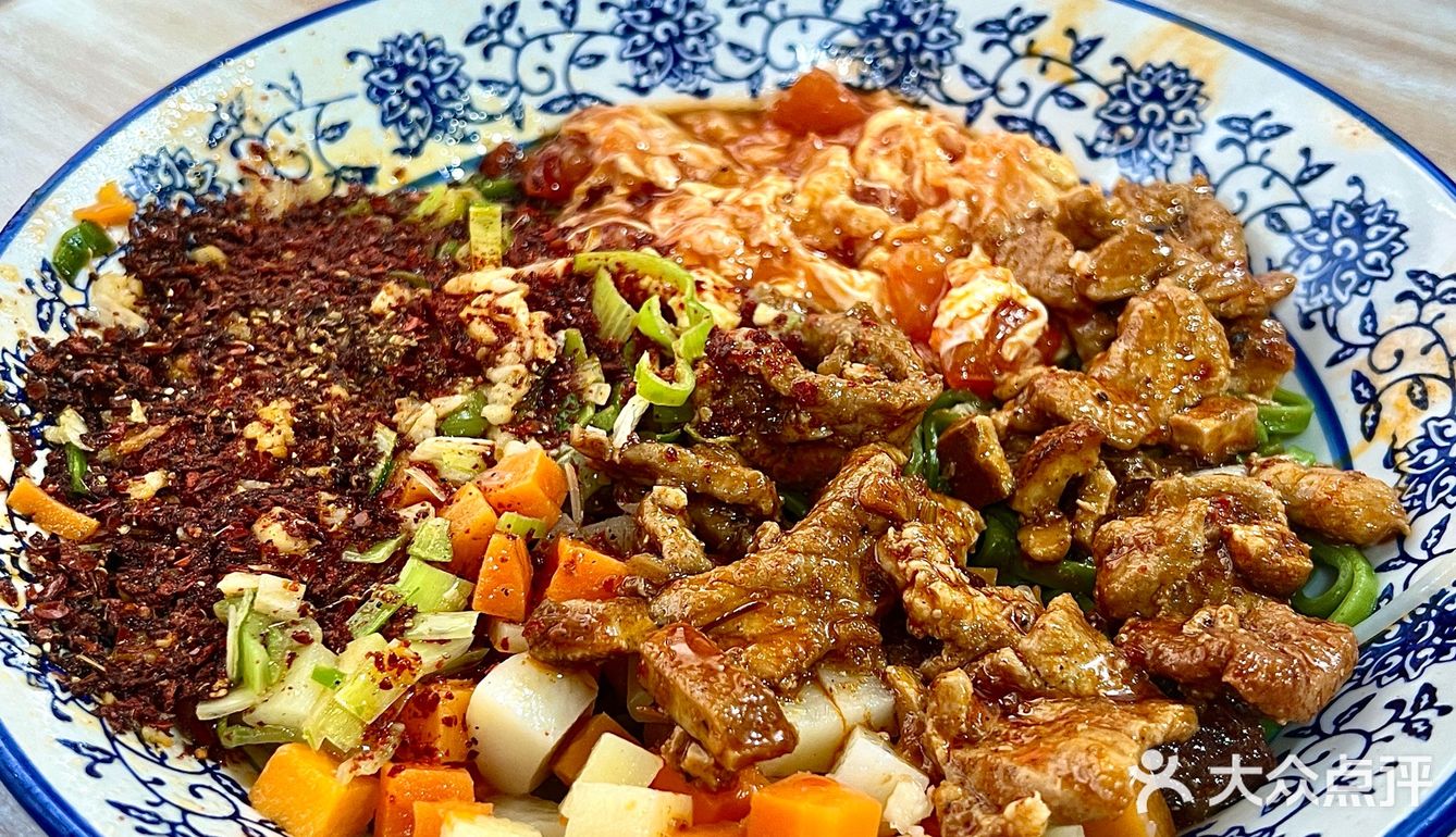 夏天的菠菜面绝了～